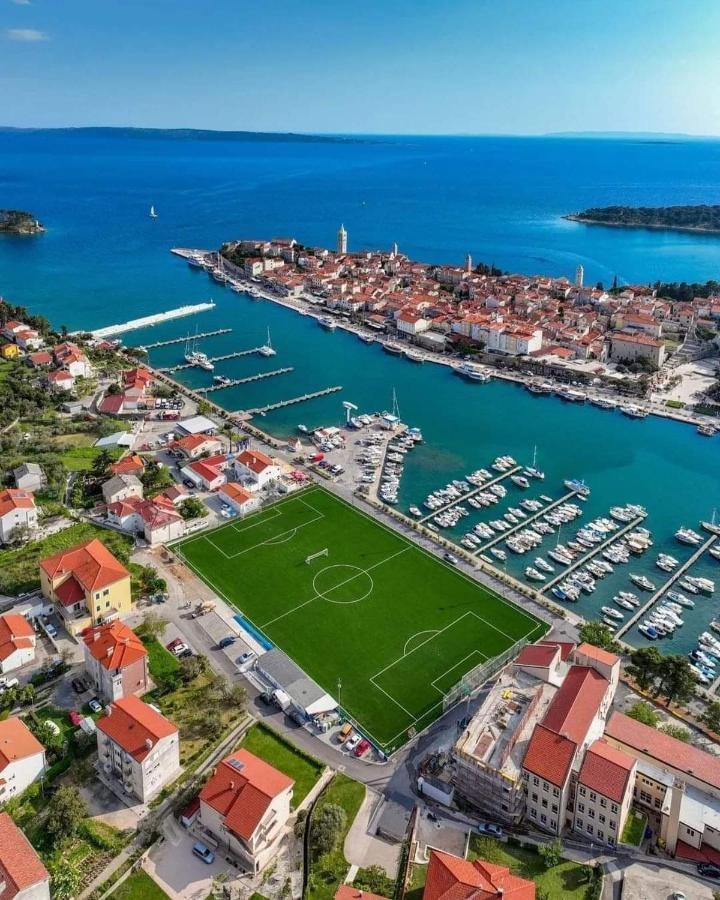Kuca Carmen Otel Rab Town Dış mekan fotoğraf