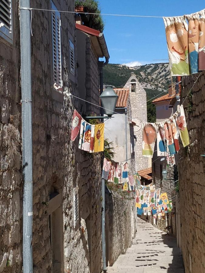 Kuca Carmen Otel Rab Town Dış mekan fotoğraf
