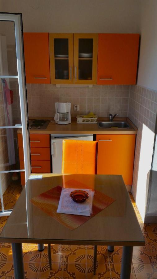 Kuca Carmen Otel Rab Town Dış mekan fotoğraf