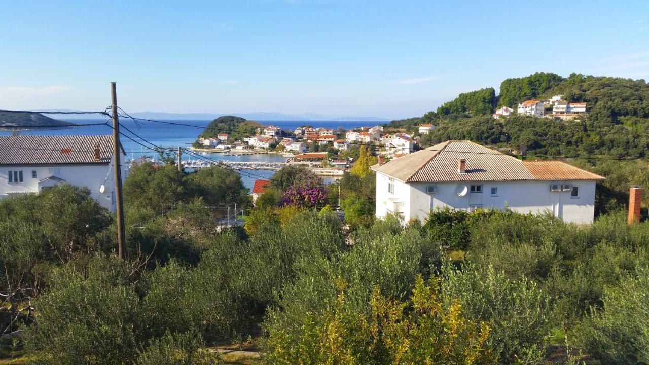 Kuca Carmen Otel Rab Town Dış mekan fotoğraf