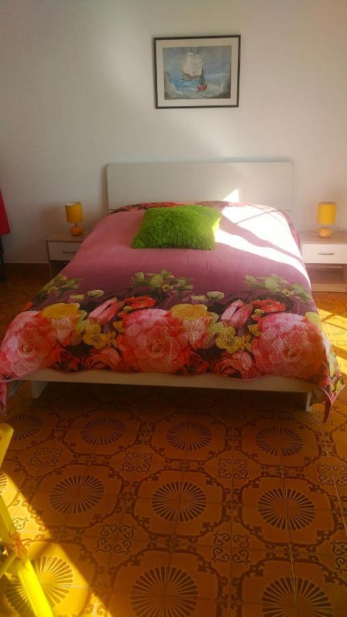 Kuca Carmen Otel Rab Town Dış mekan fotoğraf